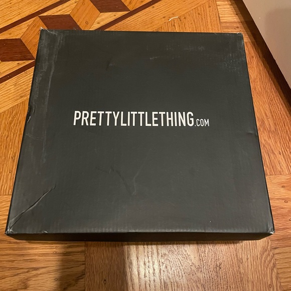 PrettyLittleThing Behati White Faux Leather Ankle Boot - Picture 5 of 12